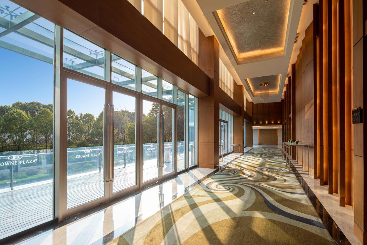 Qingpu Crowne Plaza Shanghai Xiayang Lake By Ihg מראה חיצוני תמונה